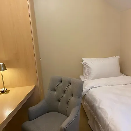 Spacious 4 Bed Prime Location * Limerick Junction